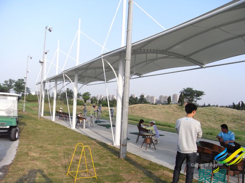 高爾夫膜結(jié)構(gòu)發(fā)球臺(tái)