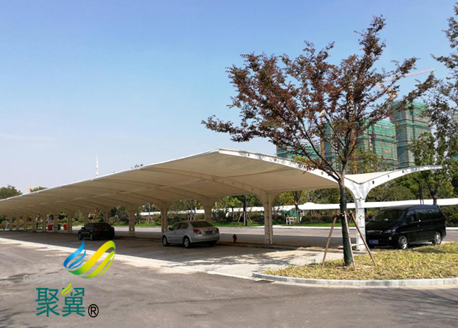 膜結構車棚大小牢固性|膜結構車棚自重輕